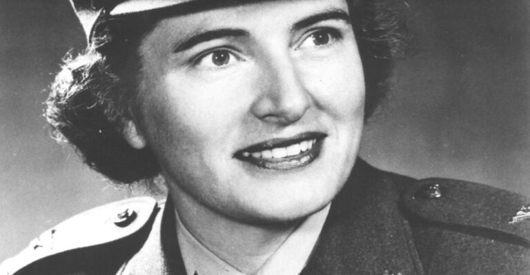 26 Trailblazing Female Marines Who Changed Military History