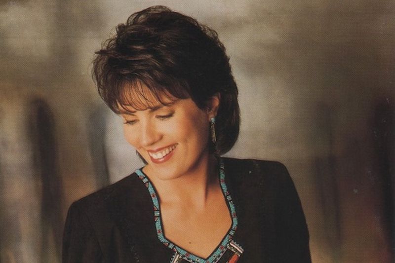 Daddy’s Hands – Holly Dunn (1986)