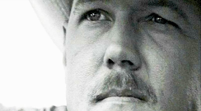 Every Light in the House – Trace Adkins (1996)