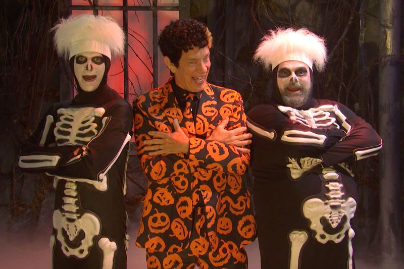 David S. Pumpkins (Tom Hanks)
