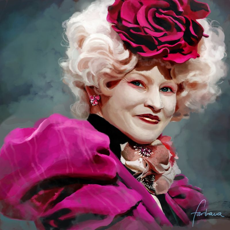 Elizabeth Banks as Effie Trinket in 