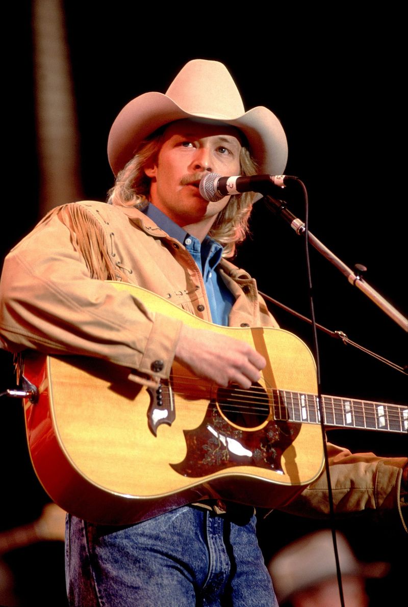 Hard Hat and a Hammer – Alan Jackson (2010)