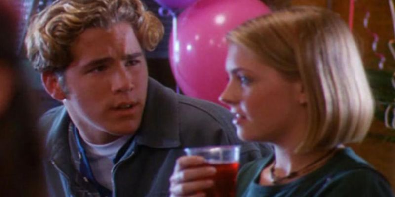 Ryan Reynolds in 'Sabrina the Teenage Witch'