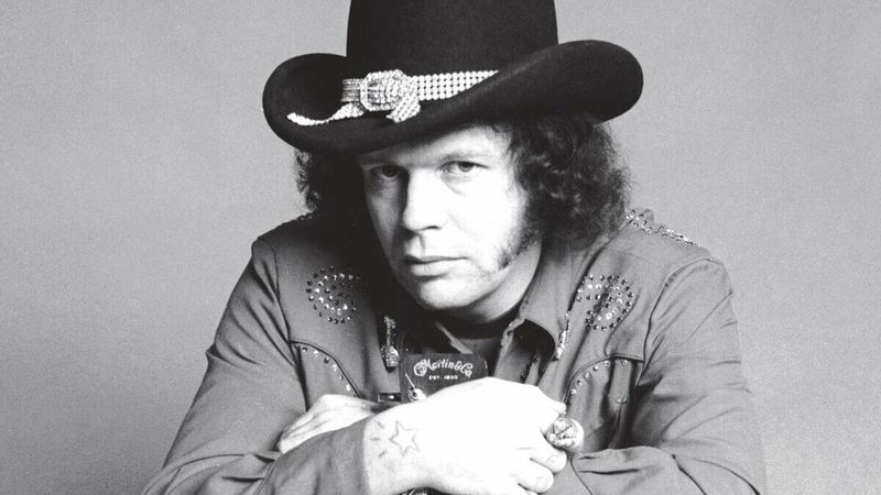 You Never Even Called Me by My Name – David Allan Coe (1975)