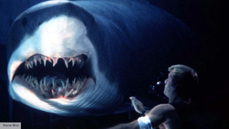 Deep Blue Sea (1999)