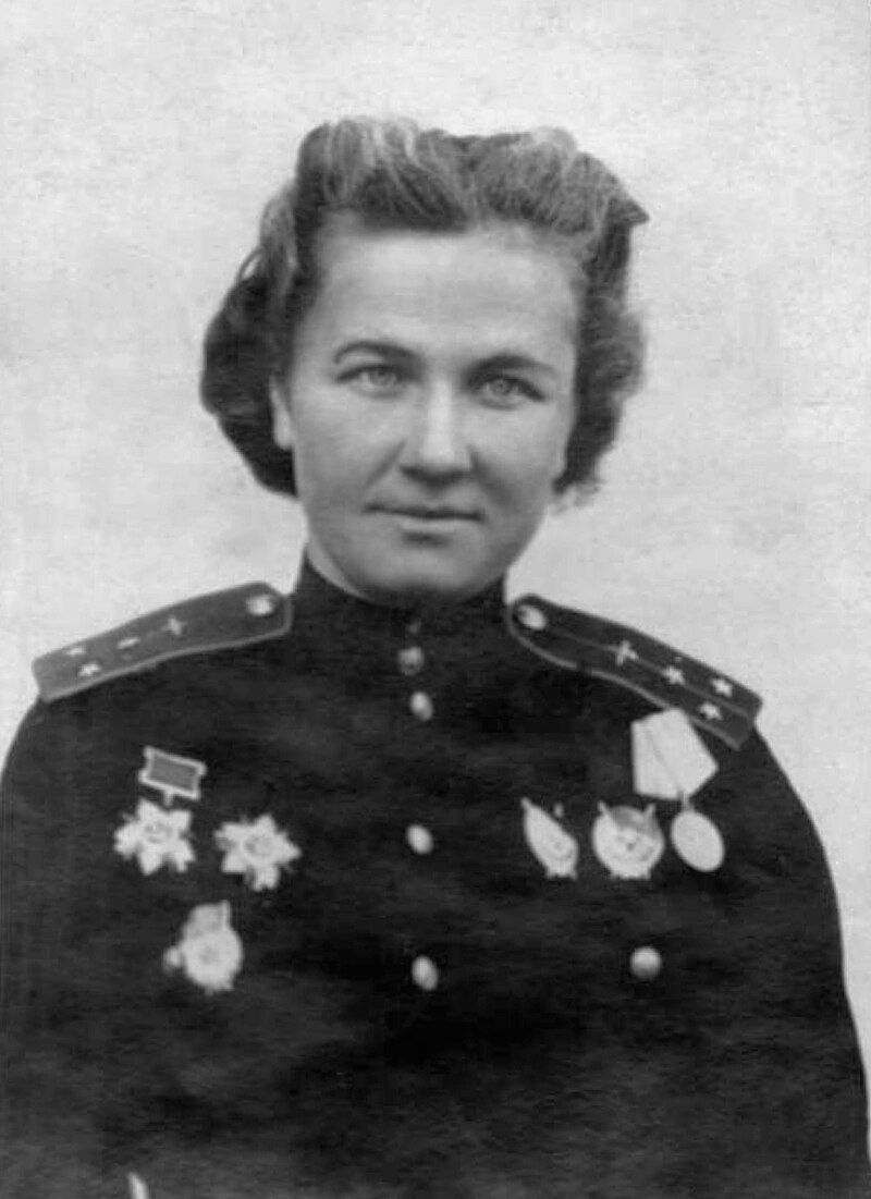Nadezhda Popova (1921–2013)