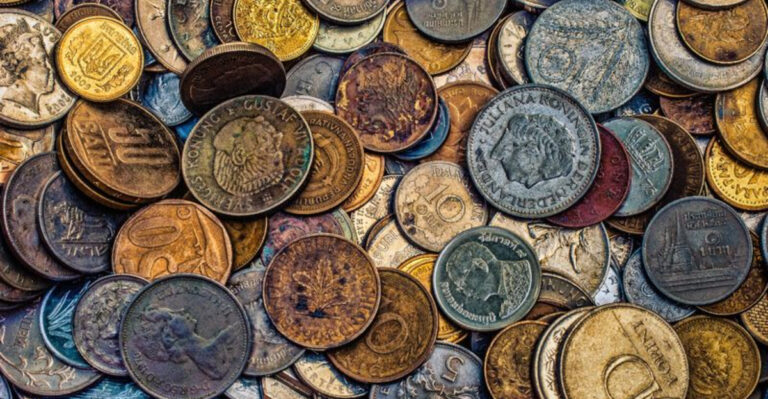 15 Everyday Things Boomers Owned That Are Now Collector’s Gold
