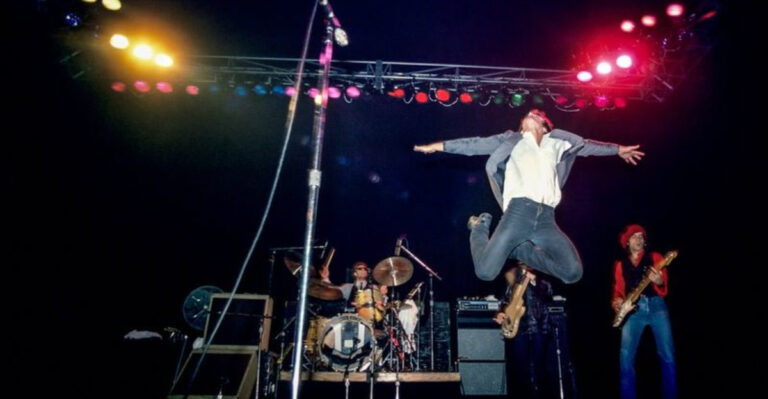 15 Reasons Bruce Springsteen Rocked the ’70s with Raw Energy and Unforgettable Shows