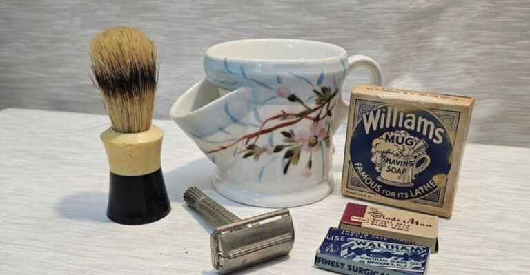 15 Vintage Grooming Gift Sets for Men from the ’50s and ’60s – Colognes, After-Shaves & Dapper Essentials