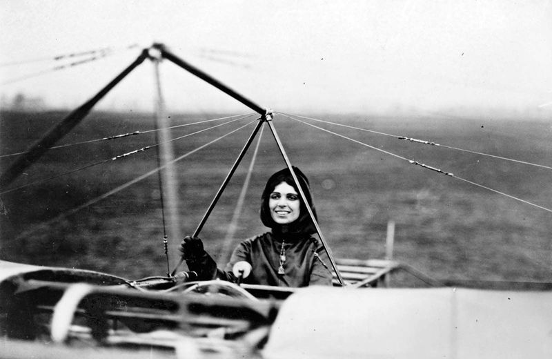 1912 – Harriet Quimby’s English Channel Flight