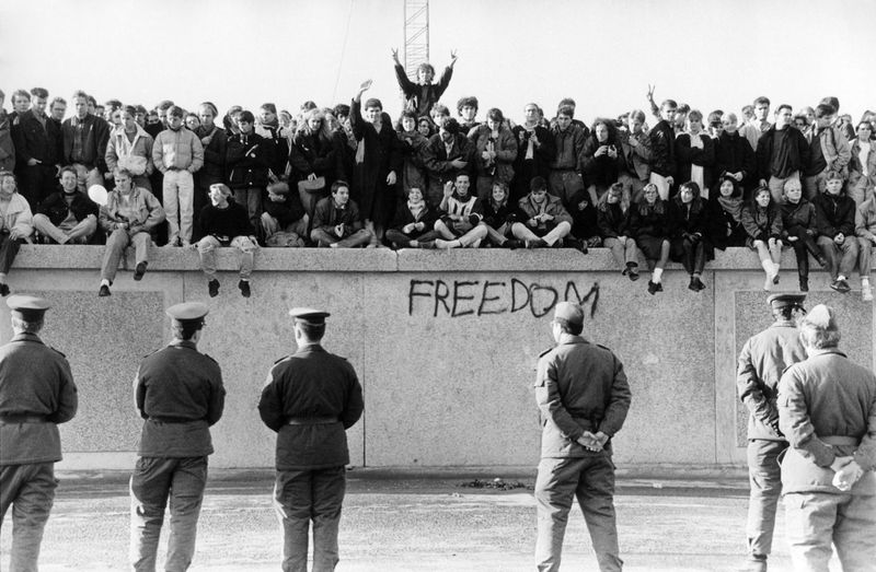 1989 – End of Cold War Begins
