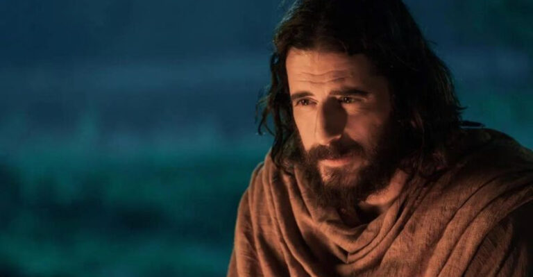 20 Actors Who Took On the Role of Jesus – And Totally Transformed!