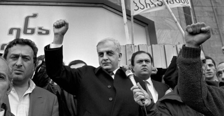 20 Powerful Moments That Shaped History on April 9th