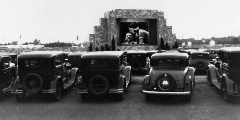 Early Car Drive In 20 Things You Never Knew About Drive-In Theaters—Until Now - Back in ...