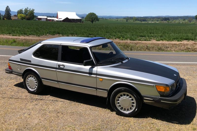 Saab 900 Turbo (1978–94)