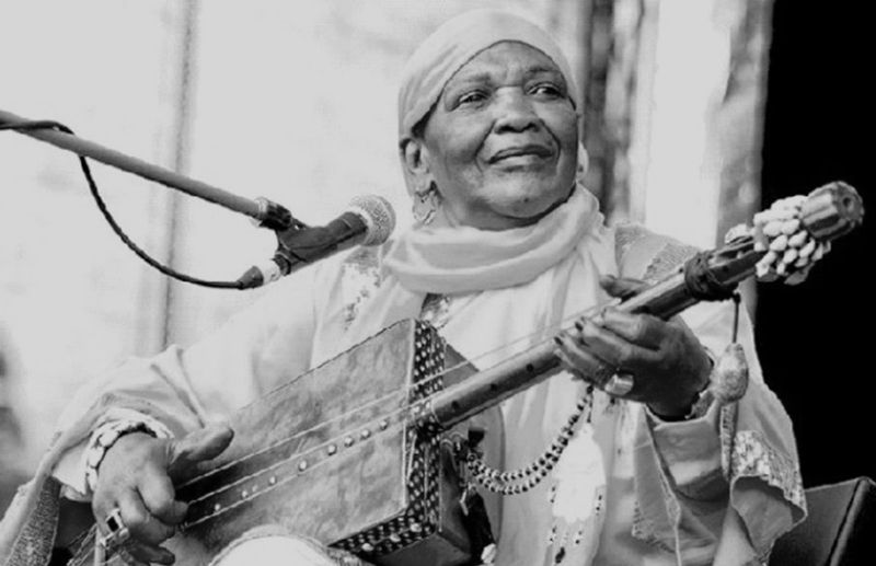 Hasna El-Bacharia, Algerian musician, 2024