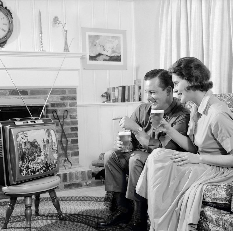 Using a TV Antenna (and Adjusting It Constantly)