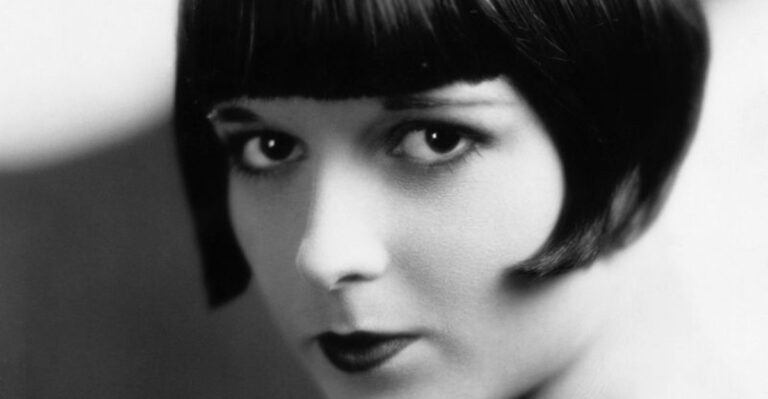 Flappers, Freedom, and Fierce Fashion: The Women Who Ruled the 1920s