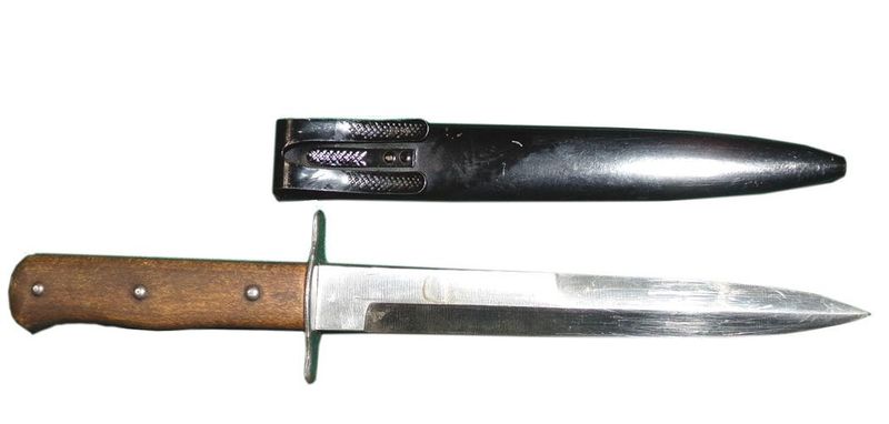 German combat knives & bayonets