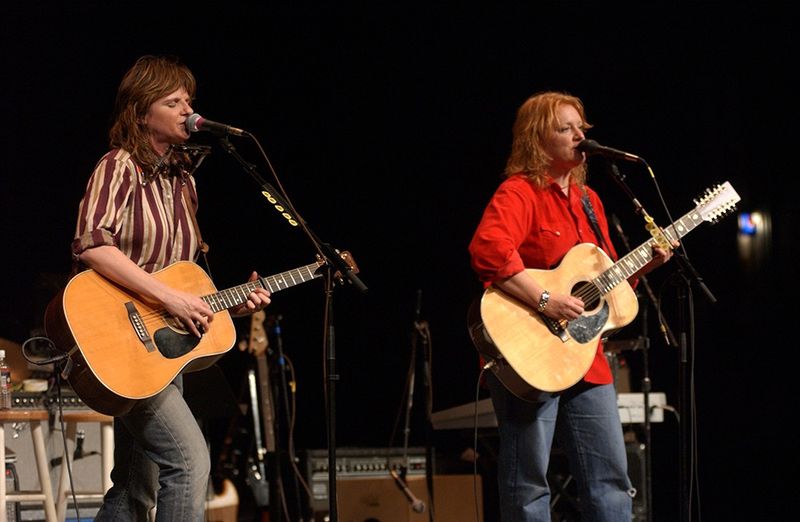 Indigo Girls – “Closer to Fine”