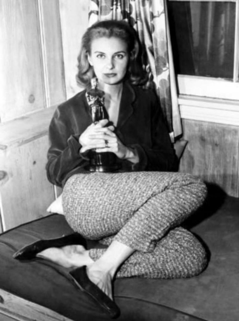 Joanne Woodward (b. 1930)