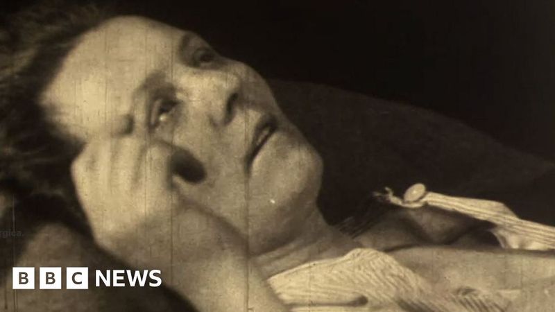 Victims often turned blue (
