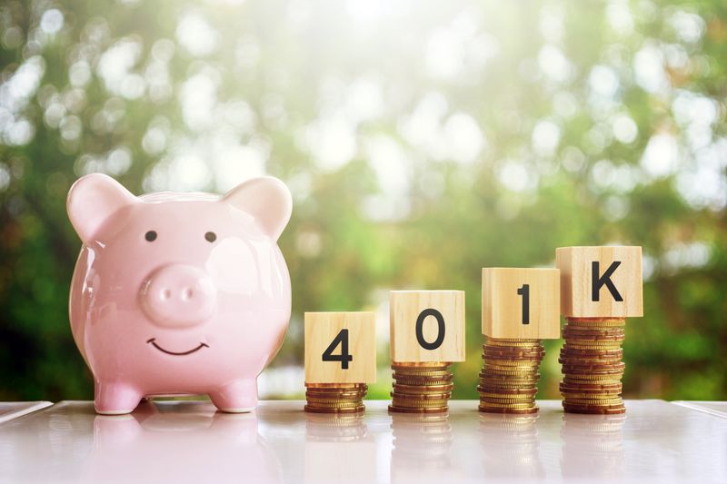 Pensions vs. 401(k)s
