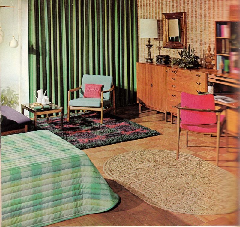 Secondhand Furniture and Handmade Décor