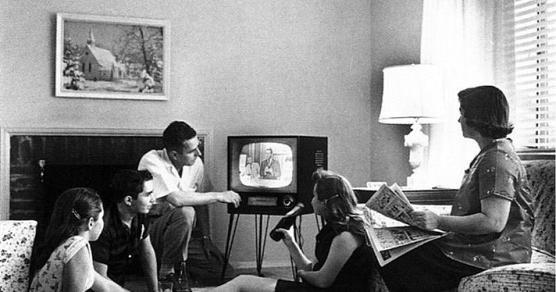 Television Transforms Family Entertainment
