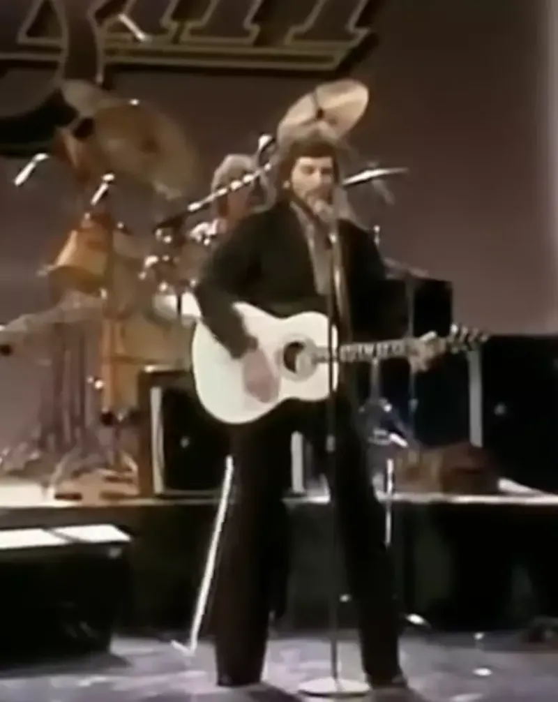 Drivin’ My Life Away – Eddie Rabbitt
