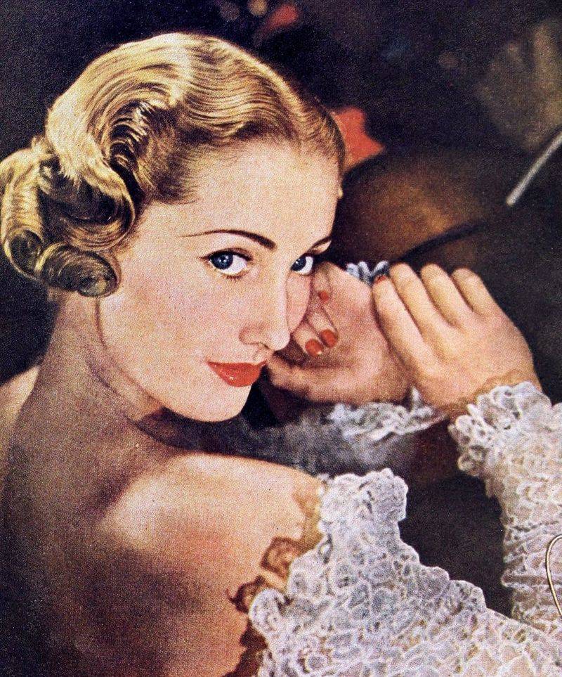 Aim for a Healthful Glow, Not a Painted Face