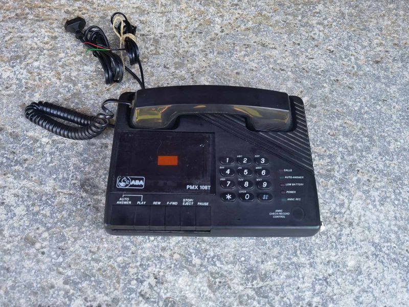 Recording Phone Calls on Answering Machines without Notice