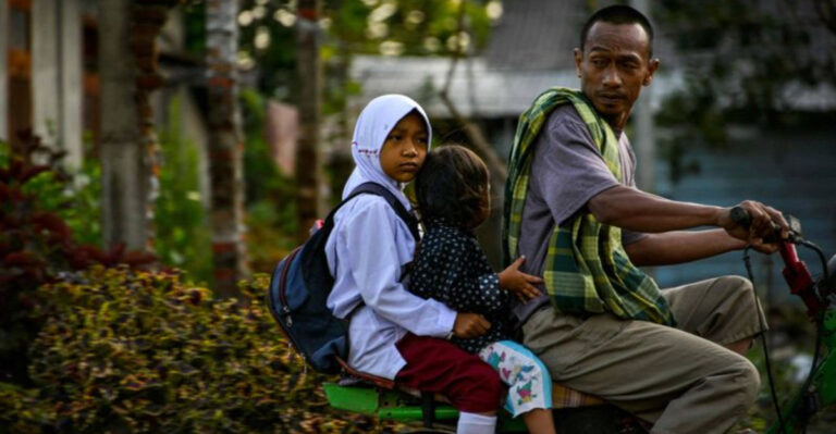 The Way a Southeast Asian Nation Became the Epicenter of Islam