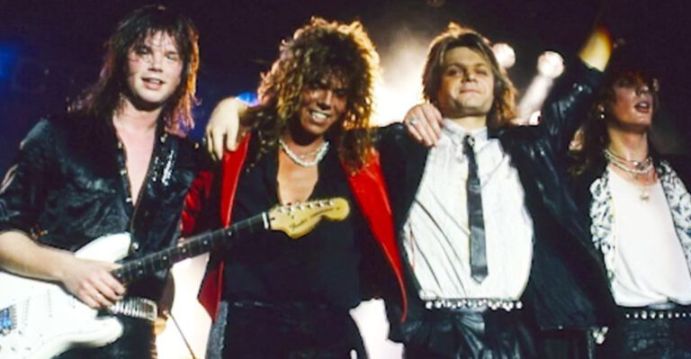 Top 17 ’80s Songs with Harmonies That Give us Chills