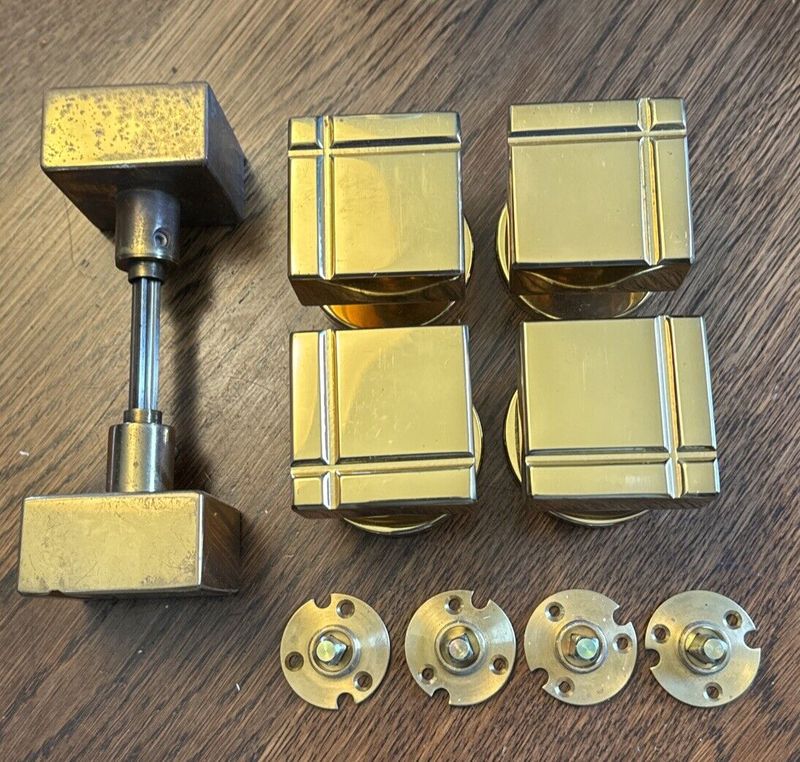 Brass Hardware & Fixtures