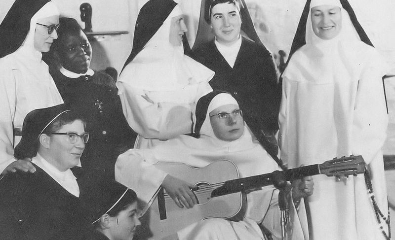 “Dominique” – The Singing Nun (1963)