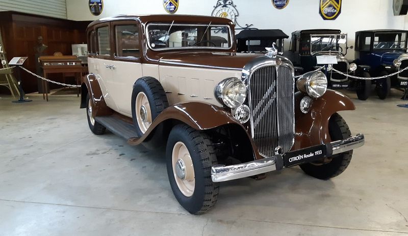 The First Car With a Diesel Engine (1933)