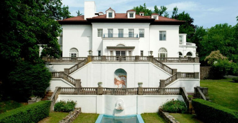 10 Royal-Level Estates That Prove Black Architects Have Always Been Ahead of Their Time