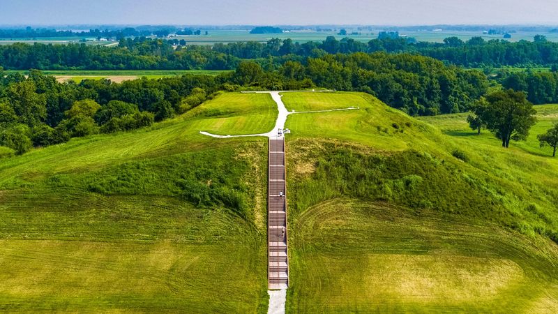 Cahokia: North America's Ancient Metropolis