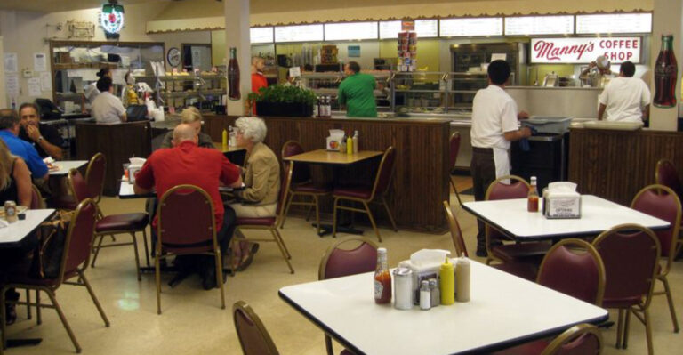 13 American Restaurants Famous for Rudeness (But Packed Every Night)
