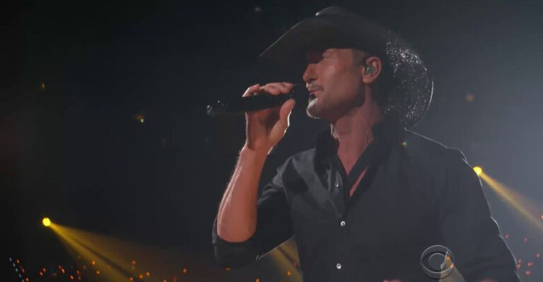 13 Country Songs That Feel Like They Were Written Just for You