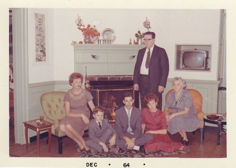 Most Homes Had a Single TV (and Only 3 Channels)