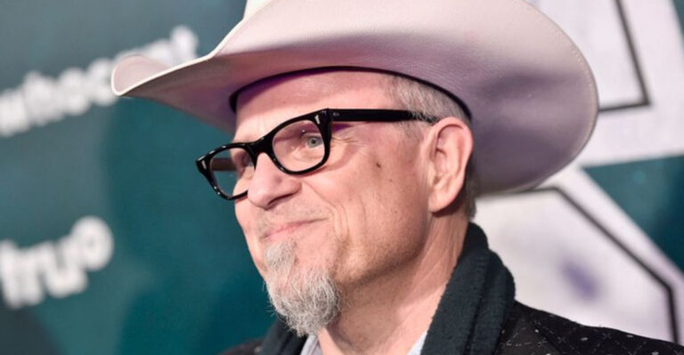 19 Hilarious Jokes from Bobcat Goldthwait: A Tribute to His Chaotic Comedy Genius