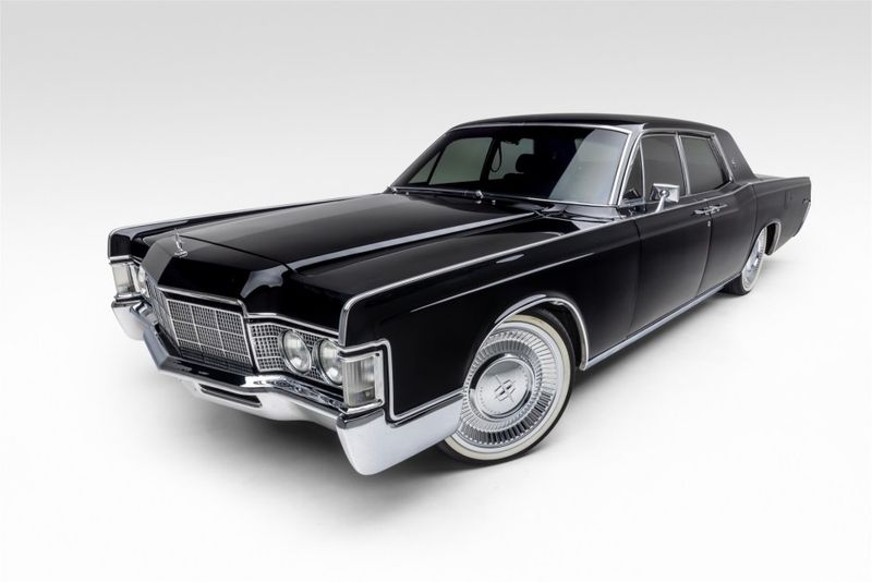 1969 Lincoln Continental Sedan