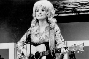 25 Country Songs That Speak to the Soul Like Nothing Else - Back in ...