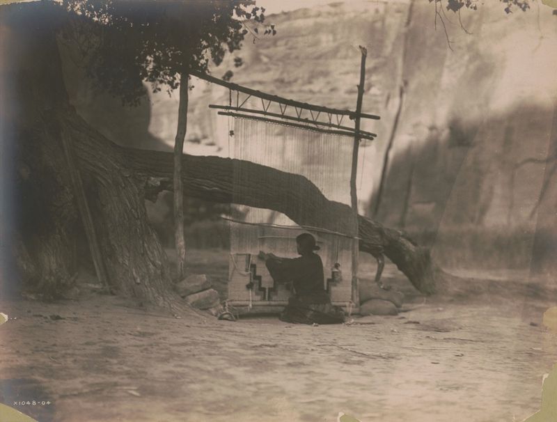 A Proud Navajo Weaver, 1905 – Handcrafting Wool Blankets in Arizona