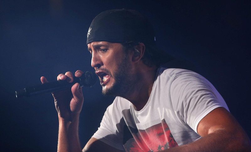 “Rain Is a Good Thing” – Luke Bryan