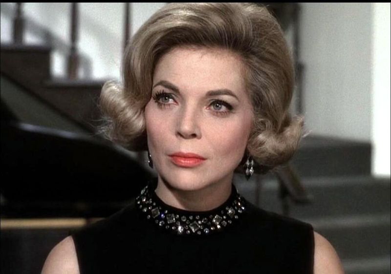 Barbara Bain as Cinnamon Carter