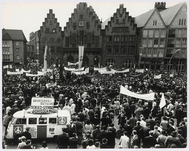 March 27, 1965 – “Easter marchers” in Frankfurt, West Germany