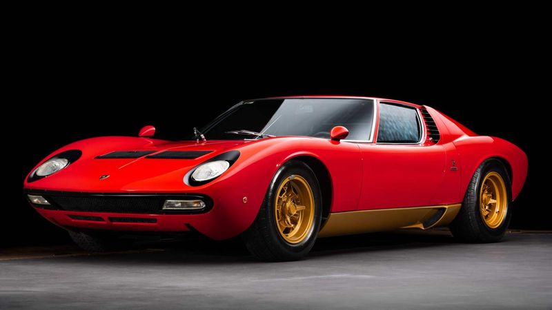 Lamborghini Miura (1966–1973)